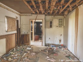 abandoned-house-eastpoint-florida-2-3-8-2021-10