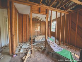 abandoned-house-eastpoint-florida-2-3-8-2021-11