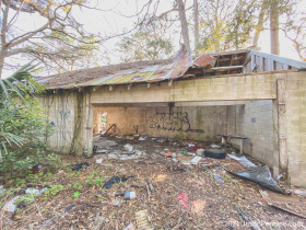 abandoned-house-eastpoint-florida-2-3-8-2021-7