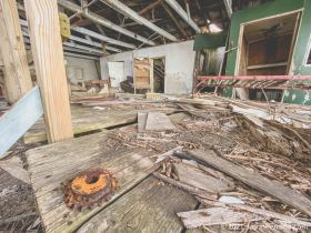 abandoned-joe-taranto-seafood-co-3-10-2021-18