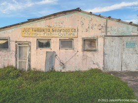 abandoned-joe-taranto-seafood-co-3-10-2021-28