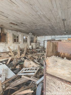 abandoned-joe-taranto-seafood-co-3-10-2021-9