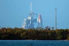 STS-133-Space-Shuttle-Discovery-2500