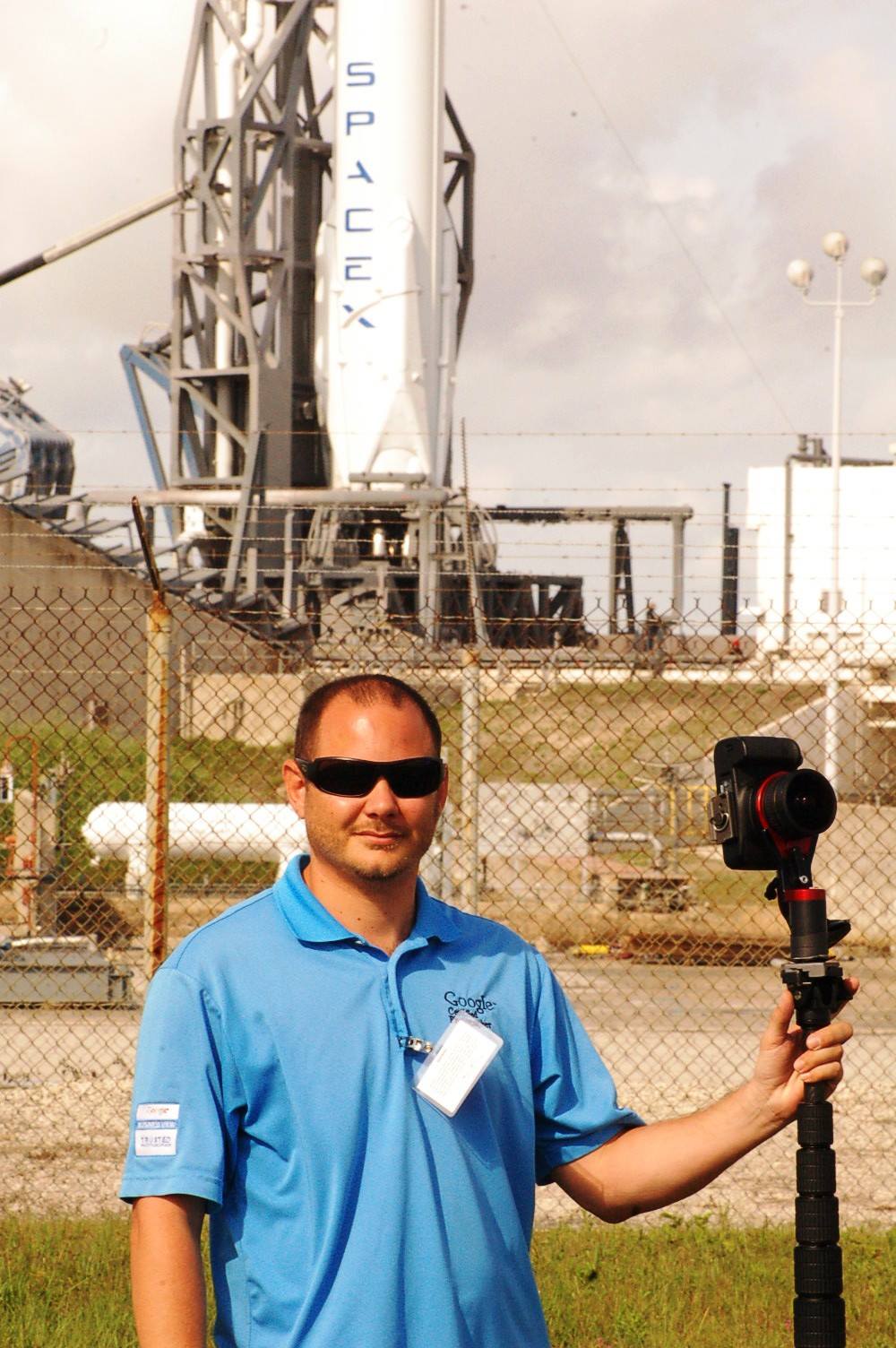 Jason In Front of The Falcon 9